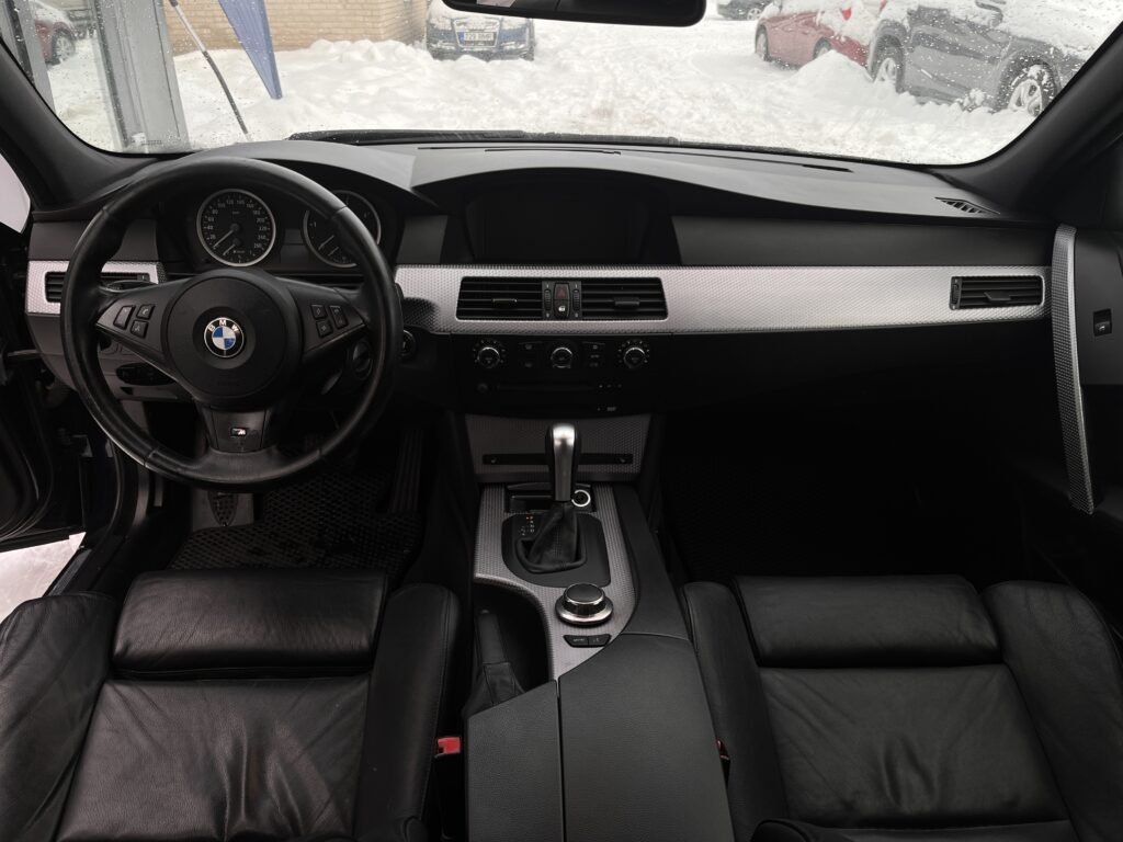 BMW 530 M-pakett 3.0 170kW