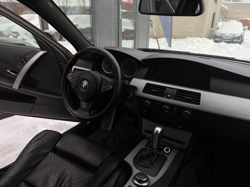 BMW 530 M-pakett 3.0 170kW