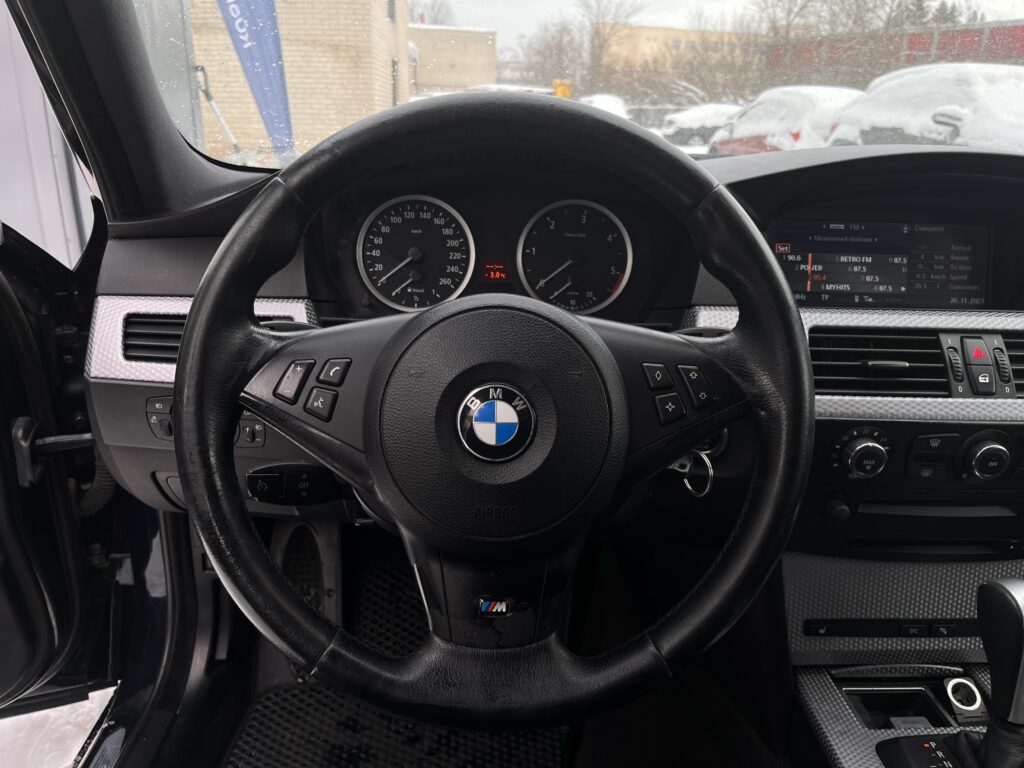 BMW 530 M-pakett 3.0 170kW